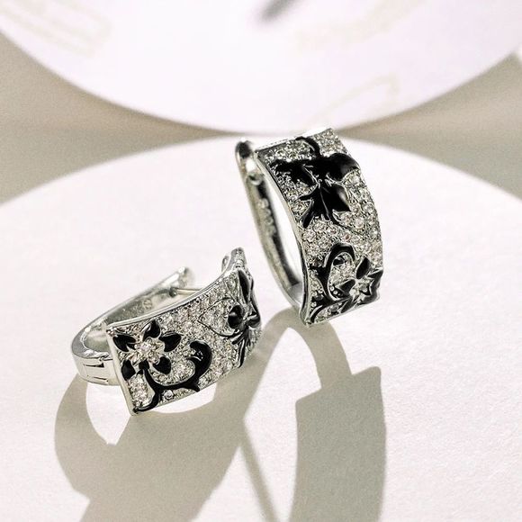 🖤 Gorgeous Sterling Silver  Black &White Micro Pave Floral Earrings - Picture 2 of 13